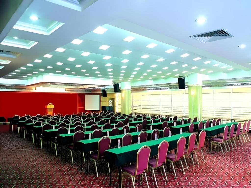 Golden Lustre Hotel Shenzhen Exterior foto